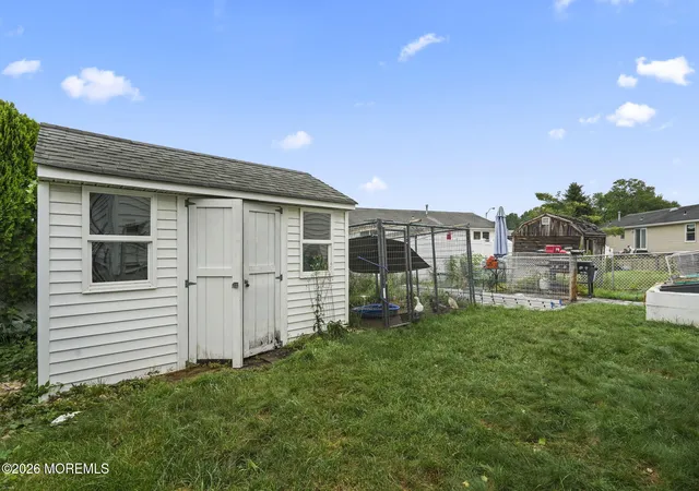 Homes for sale in Englishtown, NJ | 21 Parkview Wy, Englishtown, NJ 07726 | MLS# 22621190