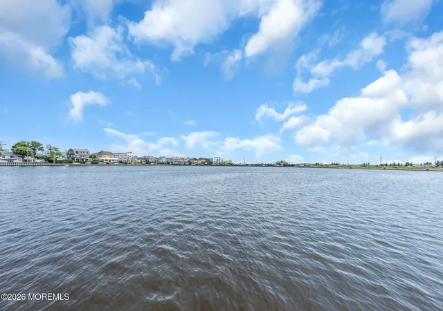 2nd image of 302 Deal Lake Dr, Asbury Park, NJ 07712
