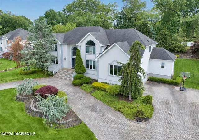 Photo 3 of Sale Pending at 11 Hemingway Ct, Morganville, NJ 07751 | MLS# 22621243 | Listing updated on 2026-08-28