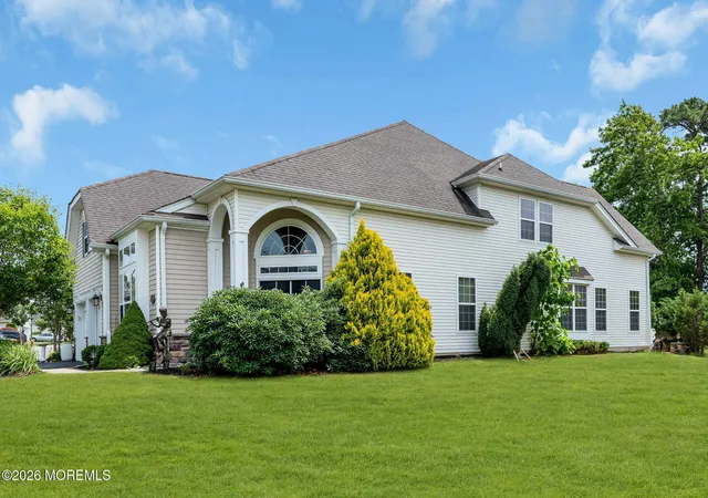 1st image of 11 Mulberry Dr, Manahawkin, NJ 08050 | MLS# 22621272
