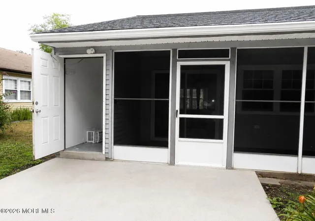 Homes for sale in Little Egg Harbor Twp, NJ | 220 Lexington Dr, Little Egg Harbor Twp, NJ 08087 | MLS# 22621268