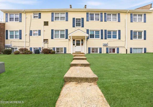 2nd image of 194 Sawmill Rd #480, Brick, NJ 08724 | MLS# 22621248