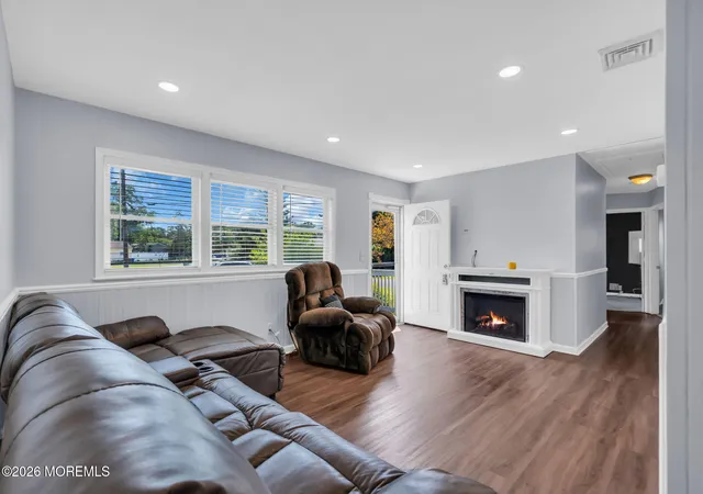 Photo 4 of Sale Pending at 264 Huppert Dr, Brick, NJ 08723 | MLS# 22621440 | Listing updated on 2026-09-10
