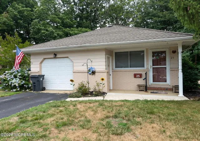 1st image of 28 Mount Rainier Dr, Toms River, NJ 08753 | MLS# 22621327