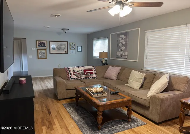 4th image of 28 Mount Rainier Dr, Toms River, NJ 08753 | MLS# 22621327