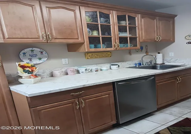 Homes for sale in Englishtown, NJ | 28 Meadow Green Cir #F, Englishtown, NJ 07726 | MLS# 22621415