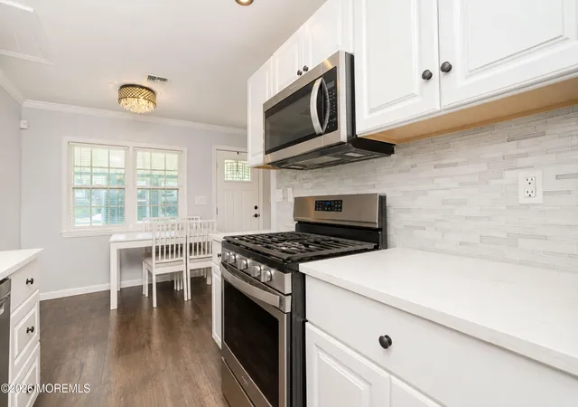 Homes for sale in Keyport, NJ | 121 Seawood Dr, Keyport, NJ 07735 | MLS# 22621469