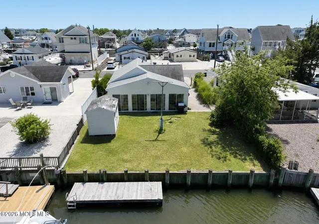4th image of 28 Lake Saint Clair Dr, Little Egg Harbor Twp, NJ 08087 | MLS# 22622171
