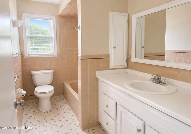 5th image of 21 Clay Cir, Brick, NJ 08724 | MLS# 22622653