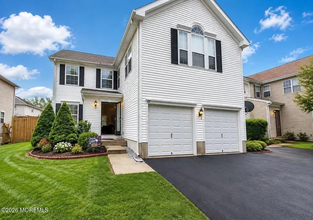 Photo 1 of Sale Pending at 12 Durham Dr, Columbus, NJ 08022 | MLS# 22622627 | Listing updated on 2026-08-30