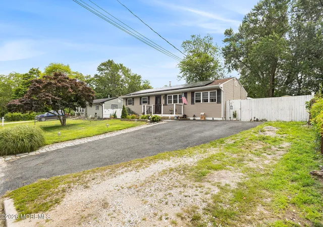 Photo 2 of Single family home for sale at 25 Mallard Rd, Bayville, NJ 08721 | MLS# 22623339 | Listing updated on 2026-09-18