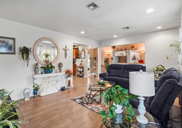 Photo 4 of Single family home for sale at 25 Mallard Rd, Bayville, NJ 08721 | MLS# 22623339 | Listing updated on 2026-09-18