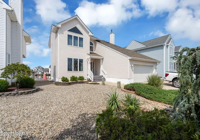 Photo 3 of Single family home for sale at 30 Toppinglift Dr, Bayville, NJ 08721 | MLS# 22624752 | Listing updated on 2026-09-16