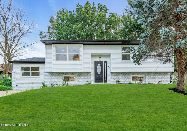 Photo 1 of Single family home for sale at 120 Moore St, Woodbury Heights, NJ 08097 | MLS# 22627285 | Listing updated on 2026-09-01
