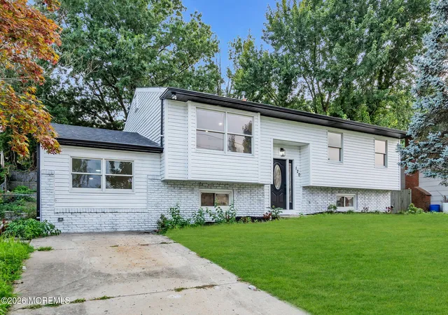Photo 3 of Single family home for sale at 120 Moore St, Woodbury Heights, NJ 08097 | MLS# 22627285 | Listing updated on 2026-09-01