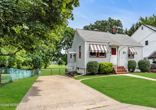 Photo 3 of Single family home for sale at 97 High St, Eatontown, NJ 07724 | MLS# 22626989 | Listing updated on 2026-09-22