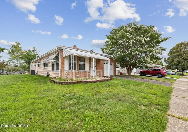 Photo 3 of Sale Pending at 93 Hyannis St, Toms River, NJ 08757 | MLS# 22625669 | Listing updated on 2026-10-08