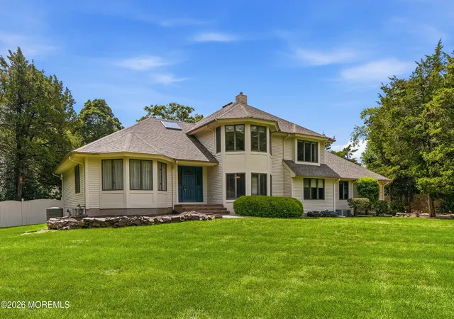 Photo 3 of Single family home for sale at 195 Lamdan Ln, Toms River, NJ 08753 | MLS# 22625247 | Listing updated on 2026-09-04
