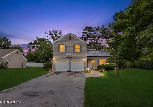 Photo 1 of Single family home for sale at 1005 Eastwind Ave, Toms River, NJ 08753 | MLS# 22626440 | Listing updated on 2026-09-13