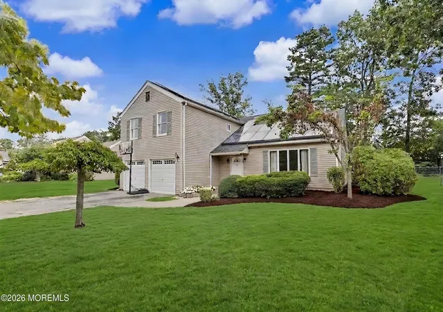 Photo 3 of Sale Pending at 1005 Eastwind Ave, Toms River, NJ 08753 | MLS# 22626440 | Listing updated on 2026-10-06
