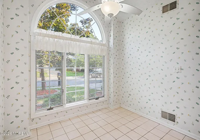 5th image of 1505 Scholar Pl, Toms River, NJ 08755 | MLS# 22626345
