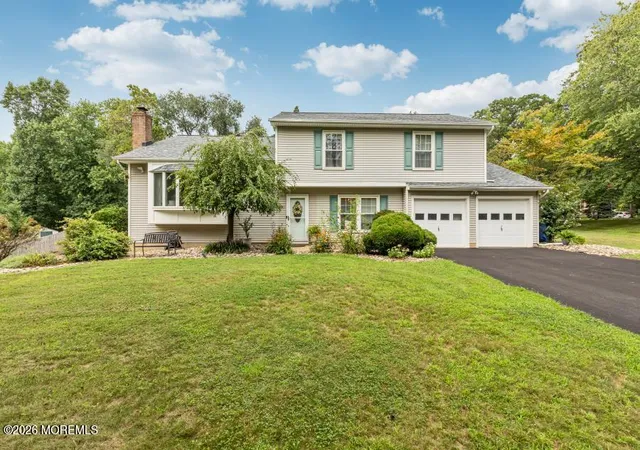 2nd image of 102 Fawn Dr, Matawan, NJ 07747 | MLS# 22625572