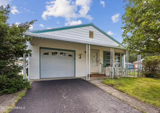 1st image of 2 Kelowna Ct, Toms River, NJ 08757 | MLS# 22625615