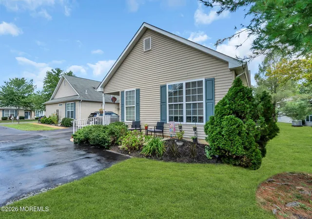 5th image of 7 Fennel Ct, Manchester, NJ 08759 | MLS# 22625670
