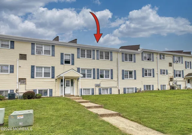 2nd image of 192 Sawmill Rd #B, Brick, NJ 08724 | MLS# 22625692
