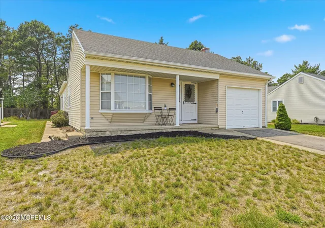 Photo 1 of Single family home for sale at 196 Pulaski Blvd, Toms River, NJ 08757 | MLS# 22626759 | Listing updated on 2026-10-07