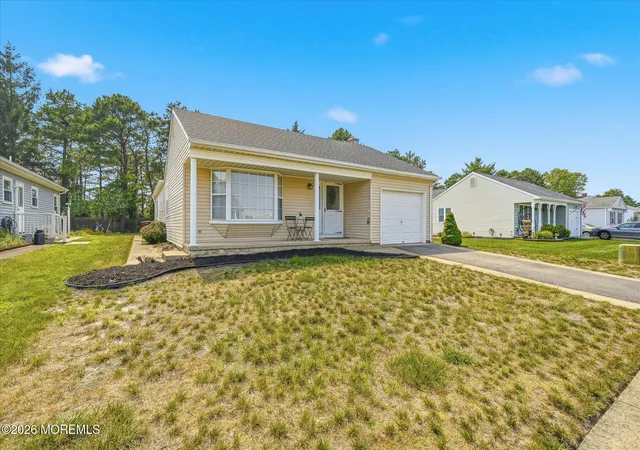 Photo 2 of Single family home for sale at 196 Pulaski Blvd, Toms River, NJ 08757 | MLS# 22626759 | Listing updated on 2026-10-07