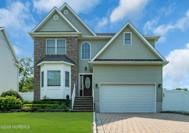 Photo 2 of Single family home for sale at 22 Wicker Pl, Morganville, NJ 07751 | MLS# 22626717 | Listing updated on 2026-10-05