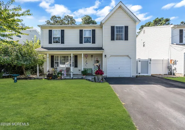 Photo 2 of Single family home for sale at 235 Timberline Rd, Toms River, NJ 08753 | MLS# 22627236 | Listing updated on 2026-09-12