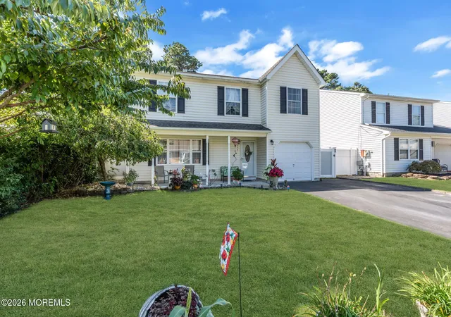 Photo 3 of Single family home for sale at 235 Timberline Rd, Toms River, NJ 08753 | MLS# 22627236 | Listing updated on 2026-09-12
