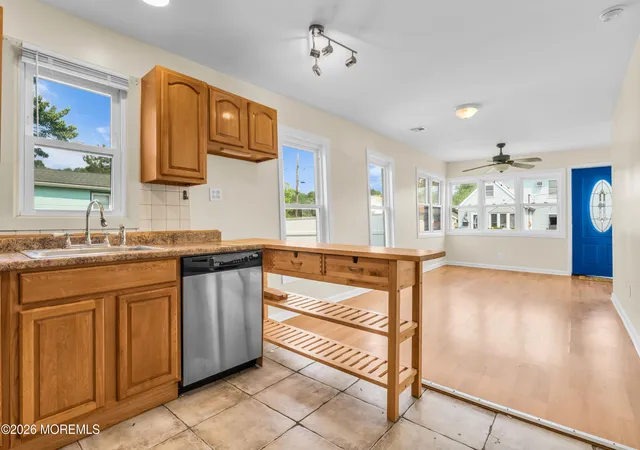 5th image of 140 7Th St, Hazlet, NJ 07734 | MLS# 22626757