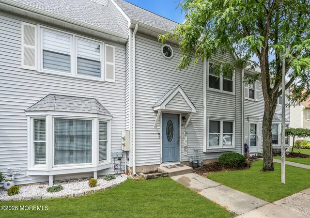 1st image of 47 Colonial Ct #121, Jackson, NJ 08527 | MLS# 22626085