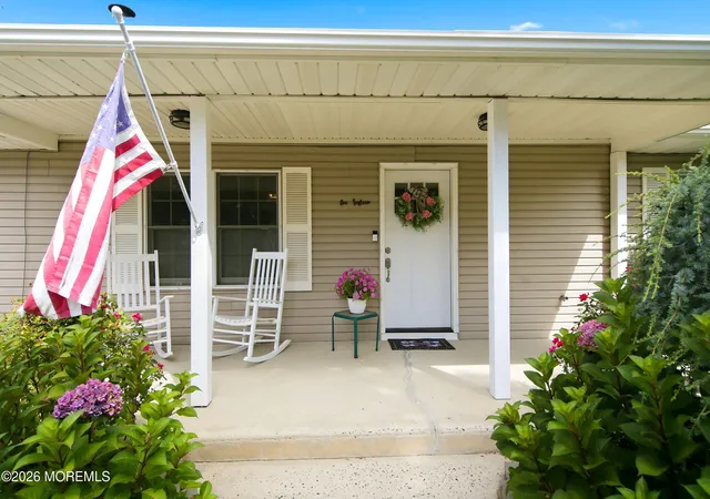 3rd image of 116 Seaspray Rd, Manahawkin, NJ 08050 | MLS# 22626086