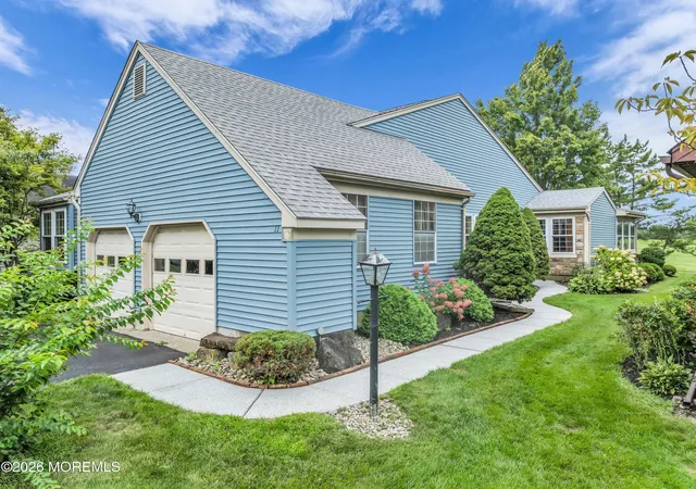 Photo 2 of Sale Pending at 11 John Paul Jones Dr, Monroe, NJ 08831 | MLS# 22626167 | Listing updated on 2026-09-29