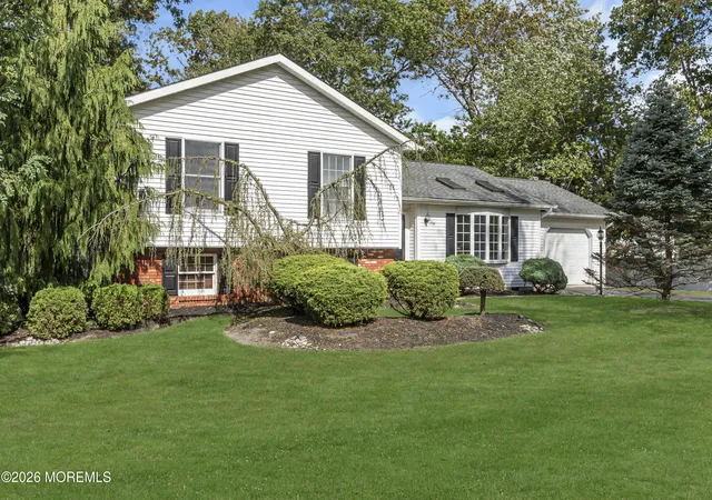 2nd image of 1 Harvest Ct, Jackson, NJ 08527 | MLS# 22626098