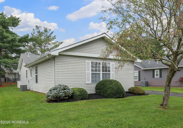 Photo 2 of Sale Pending at 167 Everest Dr S, Brick, NJ 08724 | MLS# 22626096 | Listing updated on 2026-08-30