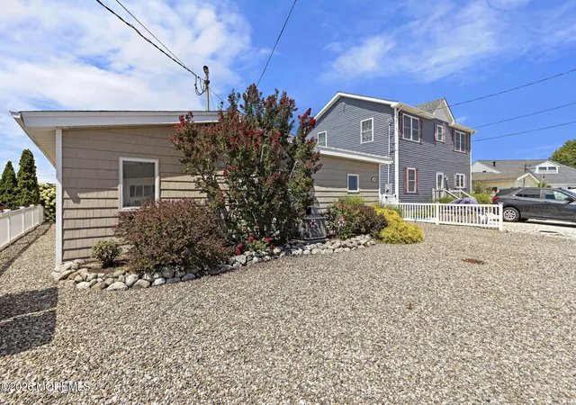 40th image of 36 Dorothy Dr, Manahawkin, NJ 08050 | MLS# 22626082