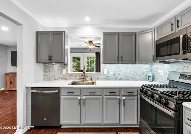 3rd image of 118 Evergreen Ct, Freehold, NJ 07728 | MLS# 22626189
