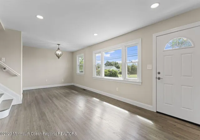 3rd image of 200 Terrace Ave, Toms River, NJ 08753 | MLS# 22626091