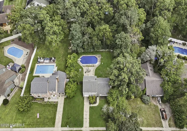 3rd image of 107 Ridge Dr, Toms River, NJ 08753 | MLS# 22626155