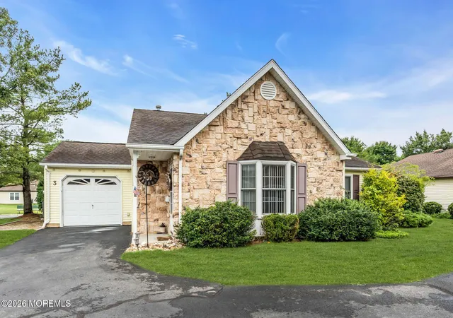1st image of 3 Ivy Ridge Close, Freehold, NJ 07728 | MLS# 22626118