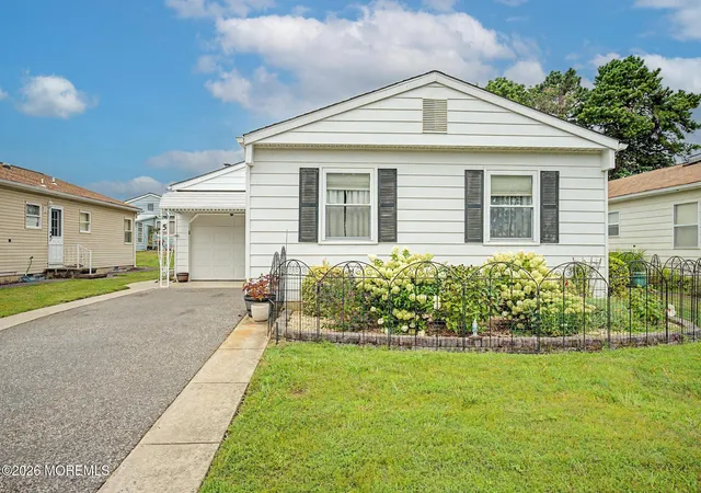 1st image of 5 Pulaski Blvd #5, Toms River, NJ 08757 | MLS# 22626237