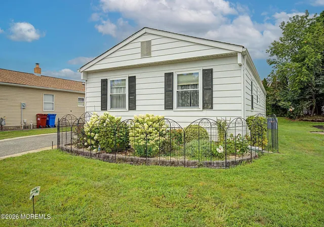 2nd image of 5 Pulaski Blvd #5, Toms River, NJ 08757 | MLS# 22626237