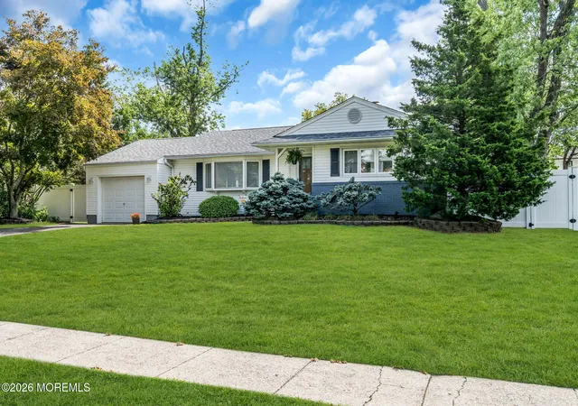 Photo 4 of Single family home for sale at 41 Marjorie Dr, Toms River, NJ 08755 | MLS# 22626896 | Listing updated on 2026-09-14