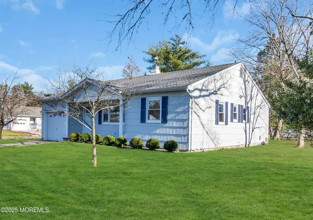 2nd image of 89 Brakenbury Dr, Toms River, NJ 08757 | MLS# 22626119