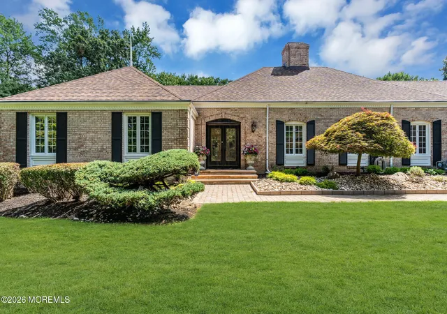 3rd image of 9 Wellington Ct, Colts Neck, NJ 07722 | MLS# 22626878